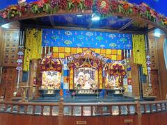 Pune Iskon Temple: पुण्यातील इस्कॉन मंदिरात जल्लोषात पार पडली कृष्ण जन्माष्ठमी, पहा फोटो...