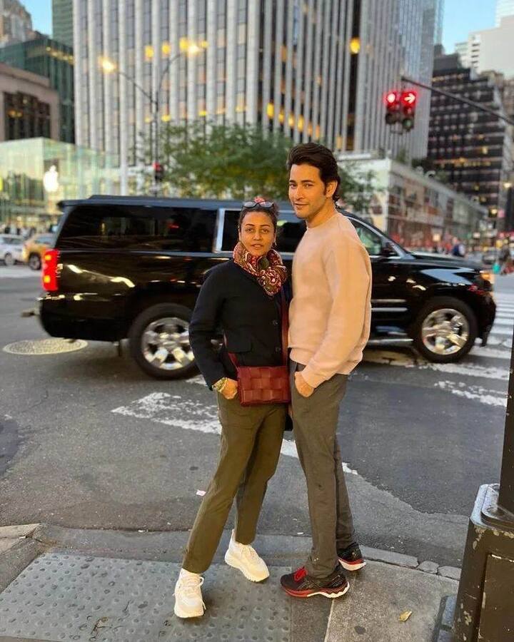 భార్యతో మహేష్ -Image Credit: Mahesh Babu/Instagram