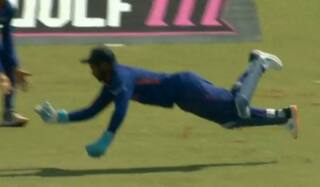 IND vs ZIM, 2nd ODI: સંજુ સેમસનનું શાનદાર વિકેટકિપિંગ, હવામાં છલાંગ લગાવી ઝડપ્યો અકલ્પનીય કેચ, જુઓ વીડિયો