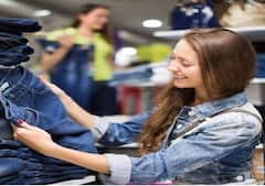 दूसरे कपड़ों के मुकाबले ज्यादा क्यों चलता है जींस का कपड़ा, कैसे टिकता है सालों-साल