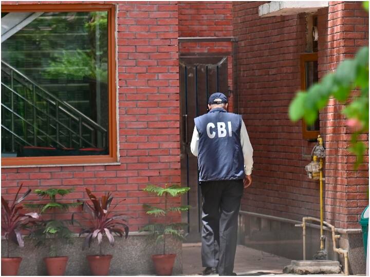 Jammu Kashmir Sub Inspector Recruitment Scam CBI team raided In Haryana jkssb news JKSSB Scam: जम्मू-कश्मीर सब इंस्पेक्टर भर्ती घोटाले की आंच हरियाणा तक! इन जिलों में CBI की टीम ने मारा छापा
