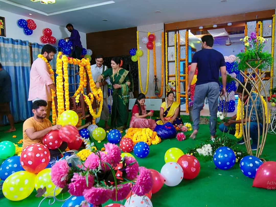 Devatha August 20th Episode 630 Written Update Today Episode Devatha August 20th Update: ఇంటికి వస్తానని ఆదిత్యతో తెగేసి చెప్పిన రుక్మిణి- దేవుడమ్మ ఇంట సంబరాలు, ఎమోషనలైన కమల