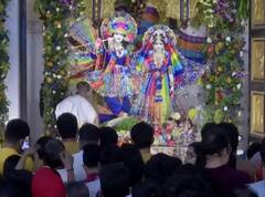 Photos: દેશભરમાં ધૂમધામથી ઉજવાઈ જન્માષ્ટમી, અમિત શાહે અમદાવાદમાં કરી પૂજા અર્ચના