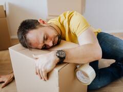 Vitamin D Deficiency: শরীরে ভিটামিন ডি- এর ঘাটতি হয়েছে বুঝবেন কোন কোন লক্ষণ দেখে?