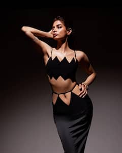 Khushi Kapoor Photos: అందాలతో దాడి చేస్తోన్న శ్రీదేవి చిన్న కూతురు ఖుషి