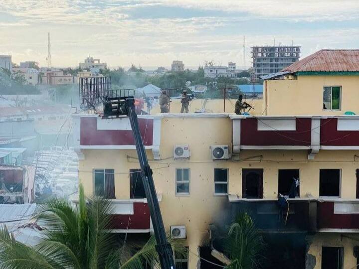 Somalia Hyatt Hotel somalia mogadishu news America Airstrike in Somalia Kills Dozen al Shabab Militants Somalia Hyatt Hotel: सोमालिया में अल-शबाब के आतंकियों पर तीन दिन पहले अमेरिका ने बरसाए थे बम, मारे गए थे 12 आतंकी