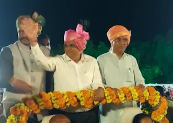 ખુલ્લી જીપમાં CM ભૂપેન્દ્ર પટેલે ઝીલ્યું અભિવાદન, જન્માષ્ટમીના પર્વ પર ભાવનગરમાં આપી હાજરી