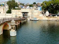 Udaipur News: उदयपुर में जल्द लोगों को मिल सकती है जाम से निजात, ओल्ड सिटी नो व्हीकल जोन घोषित