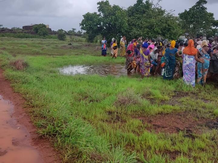 Konkan refinery : कोकणातील रिफायनरीवरून आंदोलक आणि पोलिसांमध्ये बाचाबाची झाली आहे. यावेळी पोलिसांनी धक्काबुक्की केल्याचा आंदोलकांनी आरोप केलाय.