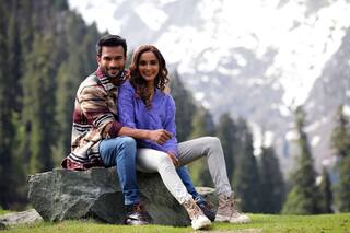 'मराठी बिग बॉस' गाजवल्यानंतर विशाल निकम नव्या अवतारात दिसणार, अल्बम ‘तू संग मेरे’मधून प्रेक्षकांच्या भेटीला येणार!