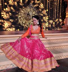 लहंगा-चोली पहनकर Adaa Khan ने फैंस पर गिराईं बिजलियां, देखें खूबसूरत तस्वीरें