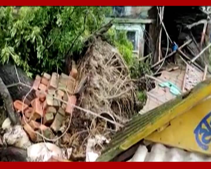 North 24 Pargans Sandeshkhali Tornado hits several villages leaving only debris Sandeshkhali Tornado: স্থায়ী হয়েছিল মাত্র ২০ সেকেন্ড, তাতেই ধ্বংসস্তূপ দিকে দিকে, টর্নেডোয় লন্ডভন্ড সন্দেশখালি, কাকদ্বীপে উল্টে গেল ট্রলার