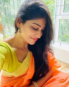 Actress Vijayalakshmi : மஞ்சள் புடவையில் நடிகை விஜயலட்சுமியின் சூப்பர் க்ளிக்ஸ்!