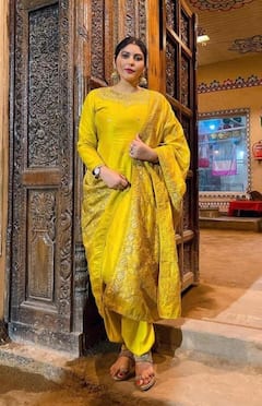 Varanasi Poster: 'अगर मुझे कुछ हुआ तो उसकी जिम्मेदार सरकार होगी' |Mamta Rai