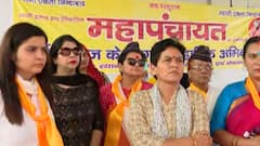 Tyagi Mahapanchayat में आई इस महिला के सवालों का Yogi सरकार के पास है कोई जवाब?