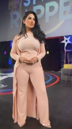 Mathira Photos: ਬੋਲਡਨੈੱਸ ਬਣੀ ਇਸ ਪਾਕਿਸਤਾਨੀ ਅਦਾਕਾਰਾ ਦੀ ਮੁਸੀਬਤ, ਆਪਣੇ ਹੀ ਦੇਸ਼ 'ਚ ਹੋ ਰਹੀ ਹੈ ਟਰੋਲ