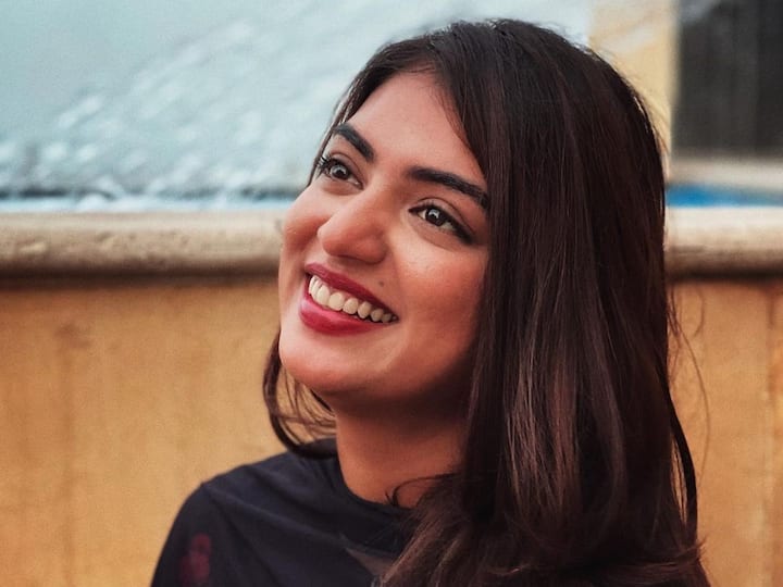 Actress Nazriya Nazim :அன்பே உன்னால் மனம் ஃப்ரீஸிங் ! நடிகை நஸ்ரியா நசீம் கருப்பு உடையில் லேட்டஸ்ட் புகைப்படங்கள்!