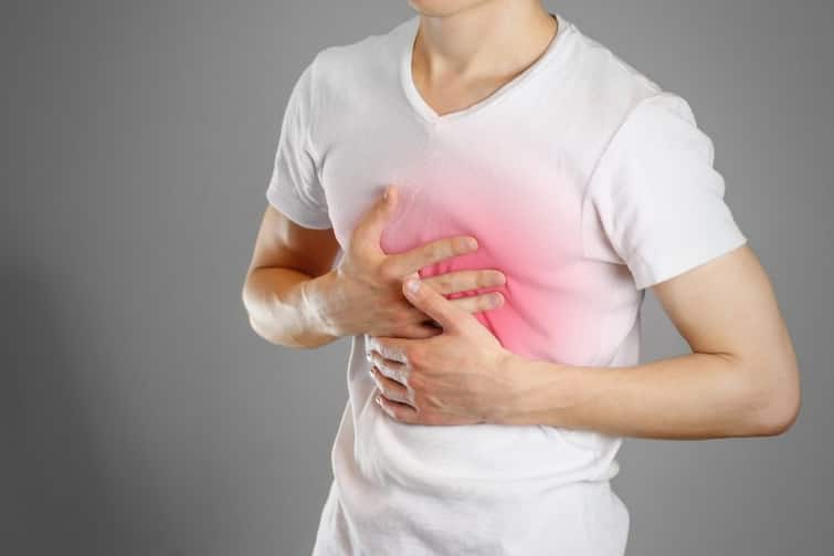 home remedies for heartburn ayurvedic tips to control acidity and heartburn naturally tips by ayurvedic doctor Heartburn: सीने में होने वाली जलन से हैं परेशान तो अपनाएं ये ट्रिक, जो आयुर्वेदिक वैद्य ने बताई है