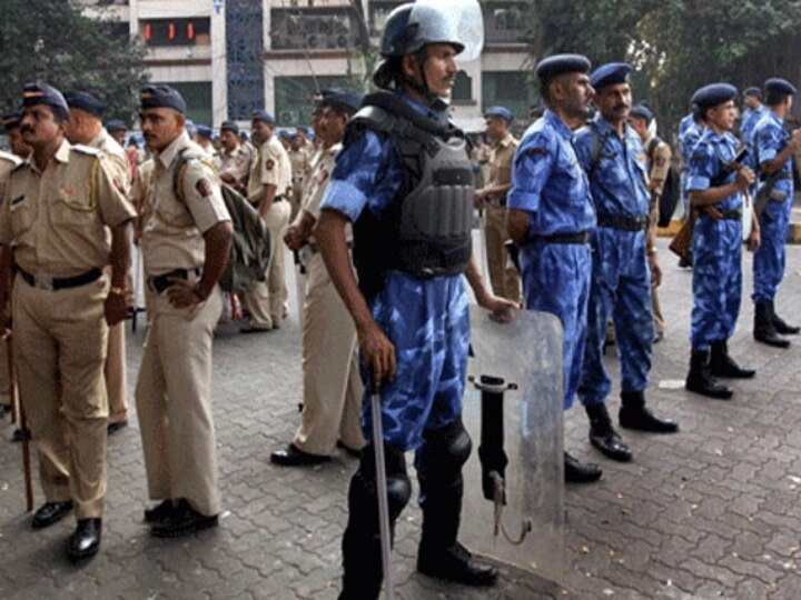 Mumbai Threat : மீண்டும் ஒரு பயங்கரவாத தாக்குதலா..? பாகிஸ்தானில் இருந்துவந்த மிரட்டல்..! பீதியில் உறைந்த மும்பை மக்கள்..!