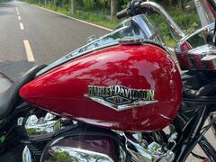 2022 હાર્લી ડેવિડસન રોડ કિંગ રિવ્યૂ: ઈનોવા ક્રિસ્ટાથી પણ મોંઘી છે આ બાઈક, જાણો કેવા છે ફીચર્સ