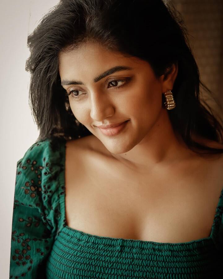 ఈషా రెబ్బా అందమైన ఫోటోలు  -Image Credit: Eesha Rebba/Instagram