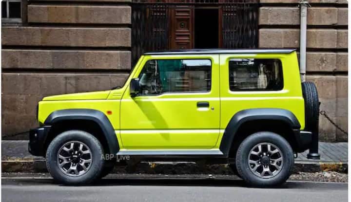 বিশ্ববাজারে ইতিমধ্যেই  জিমনির মতো ৩ দরজার সংস্করণ রয়েছে৷  অসাধারণ দেখতে এই গাড়ির বিশ্ববাজারে অফরোডার হিসাবে একটা চাহিদা রয়েছে। এতে একটি রাগেড গ্রিল ডিজাইন ছাড়াও গোল হেডল্যাম্প রয়েছে।