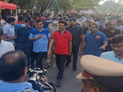 chennai happy streets annanagar event cm mk stalin surprise visit Happy Streets : சென்னை ஹாப்பி ஸ்ட்ரீட்ஸ் நிகழ்ச்சிக்கு சர்ப்ரைஸ் விசிட் அடித்த முதலமைச்சர் ஸ்டாலின்..