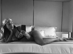 बेहद ग्लैमरस हैं क्रिस्टियानो रोनाल्डो की पार्टनर जॉर्जिना, बोल्ड फोटोज़ से फिर फैंस को किया घायल