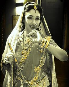 Rupali Ganguly Pics: राधा बनकर अनुपमा ने बिखेरीं अदाएं, खूबसूरत तस्वीरें देख घायल हो गए फैंस