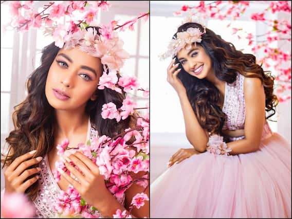 Mugdha Chaphekar Pics: परी सी खूबसूरत लगीं ‘कुमकुम भाग्य’ की प्राची, लेटेस्ट तस्वीरें देख नहीं हटा पाएंगे नजरें Mugdha Chaphekar Pics: परी सी खूबसूरत लगीं ‘कुमकुम भाग्य’ की प्राची, लेटेस्ट तस्वीरें देख नहीं हटा पाएंगे नजरें