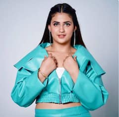 Sapna Choudhary ਨੂੰ ਜ਼ਬਰਦਸਤ ਟੱਕਰ ਦੇ ਰਹੀ ਇਹ ਹਰਿਆਣਵੀ ਡਾਂਸਰ, ਖੂੂਬਸੂਰਤੀ ਦੇਖ ਤੁਸੀਂ ਵੀ ਹੋ ਜਾਵੋਗੇ ਫੈਨ