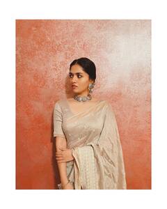 Actress Sunaina : அழகென்றால் அவள் தானா!  நடிகை சுனைனாவின் சமீபத்திய புகைப்படங்கள்!