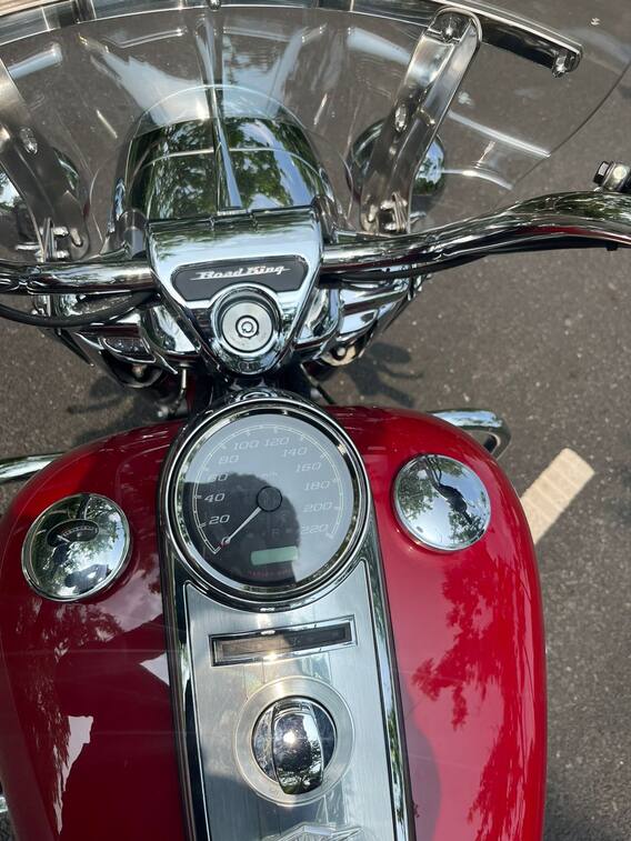 2022 Harley Davidson Road King One Of The Biggest Motorcycles You Can