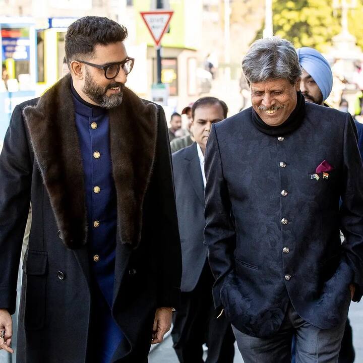 इन तस्वीरों को शेयर करते हुए उन्होंने लिखा- ‘भारत के 75वें स्वतंत्रता दिवस के मौके पर मेलबर्न में अपने प्रिय भारतीय ध्वज को फहराने का अवसर मिलना एक परम सम्मान की बात है.’