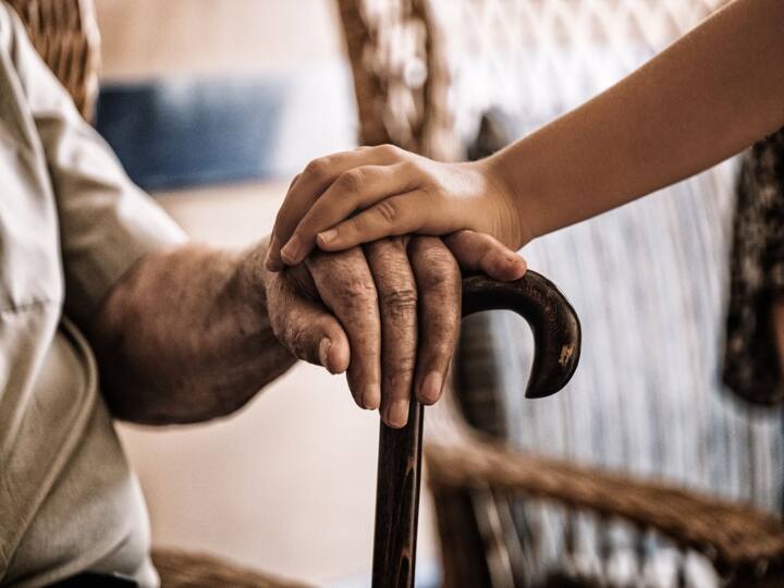 World Senior Citizen Day 2022 Date History Significance Celebrations All You Need to Know World Senior Citizen Day 2022: உலக மூத்த குடிமக்கள் தினம்! நோக்கமும்! வரலாறும் ! இதை கண்டிப்பா படிங்க..