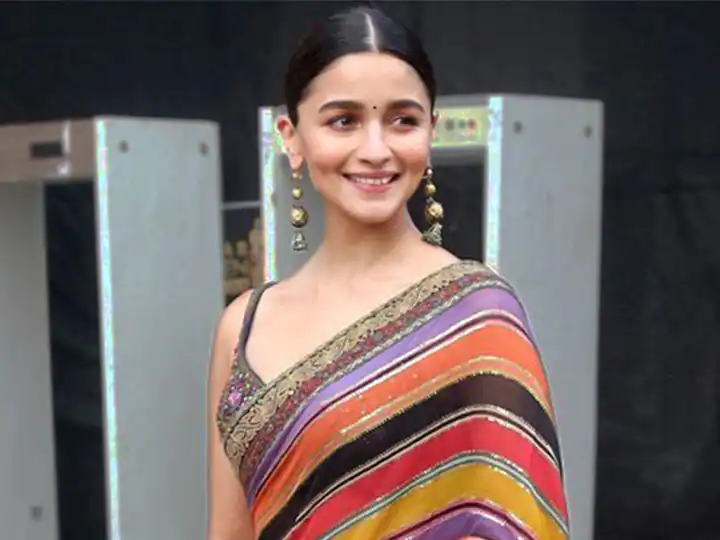 ਵਿਆਹ ਤੋਂ ਬਾਅਦ ਸਰਨੇਮ ਚੇਂਜ ਕਰਨ 'ਤੇ Alia Bhatt ਨੇ ਦਿੱਤਾ ਵੱਡਾ ਬਿਆਨ, Ranbir Kapoor ਪਹਿਲਾਂ ਹੀ ਬਦਲ ਚੁੱਕੇ ਨੇ ਸਟੇਟਸ