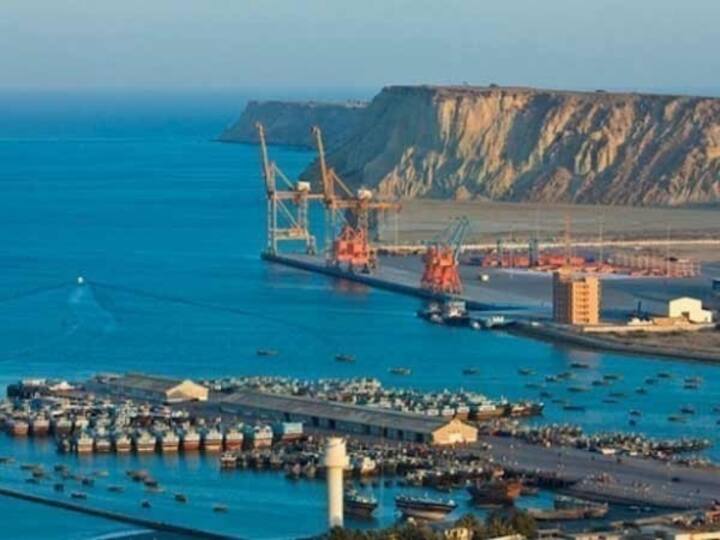 Pakistan to receive 20 percent cost of 5 CPEC Projects from Chinese forms to get breath amid Economic Crisis CPEC Project: पाकिस्तान की चौपट अर्थव्यवस्था में दम भरने जा रहीं चीनी कंपनियां, सीपीईसी प्रोजेक्ट की 20 परसेंट लागत मिलेगी