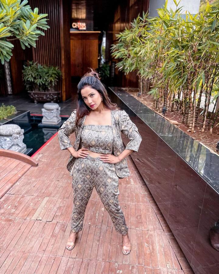 छोट्या पडद्यावरील प्रसिद्ध अभिनेत्री अदा खानने केवळ तिच्या अभिनयानेच नाही तर तिच्या बोल्ड लूकनेही लोकांना वेड लावले आहे. (फोटो सौजन्य:adaakhann/इन्टाग्राम)