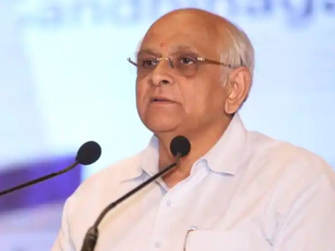 Gujarat Cabinet Reshuffle Revenue ministry taken from Rajendra Trivedi while Road and Building Ministry take from Purnesh Modi Gujarat Cabinet Reshuffle : निवडणुकीच्या तोंडावर गुजरातमध्ये पुन्हा राजकीय उलथापालथ! दोन कॅबिनेट मंत्र्यांची खाती काढून घेतली 