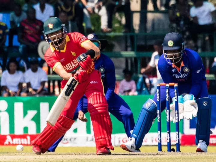 Sikandar Raza Century IND vs ZIM 3rd ODI Third 100 in Six ODIs Who is Sikandar Raza Know Details Sikandar Raza:  இறுதிவரை இந்திய அணிக்கு அச்சுறுத்தல்..! பேட்டிங்கில் மிரட்டிய சிக்கந்தர் ராஸா யார்..?