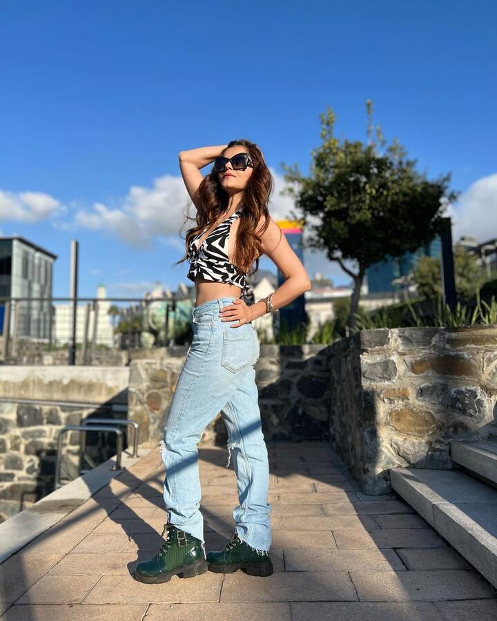 तिच्या सुपरहिट टीव्ही शो आणि उत्कृष्ट अभिनयाच्या जोरावर तिने घराघरात विशेष ओळख मिळवली आहे.(फोटो सौजन्य :rubinadilaik/इंस्टाग्राम)