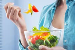 Health Tips: পেশির গঠনে সহায়ক, শরীরচর্চার পর ডায়েটে থাক এই খাবারগুলি