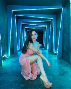 Puja Banerjee Pics: थाई हाई स्लिट ड्रेस पहन TV की 'पार्वती' पूजा बनर्जी ने ढाया कहर, ग्लैमरस अदाएं उड़ा देंगी आपके भी होश !