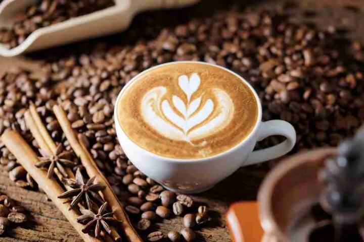 International Coffee Day 2022: Mumbai 5 best places to enjoy coffee International Coffee Day 2022: मुंबई की इन 5 जगहों पर इंजॉय कर सकते अलग-अलग तरह की कॉफी, दिमाग हो जाएगा एकदम फ्रेश