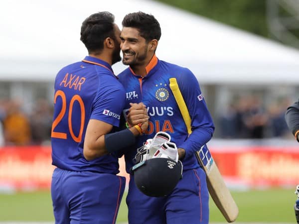 লোয়ার অর্ডারে হার্দিকের স্থানটি খুব সুন্দরভাবে পূরণ করছেন দীপক হুডা। তবে যদি ঈশান কিষাণকে খেলানো হয়, তবে হুডাকে বসিয়ে ত্রিপাঠীকে খেলানো হোক।