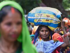 Farmers Return To Delhi's Jantar Mantar To Hold Massive Protest, Traffic Movement Hit | IN PICS
