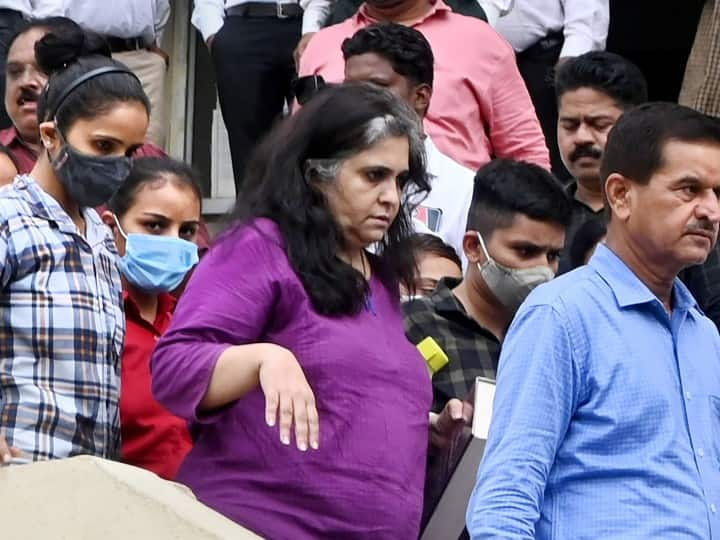 Teesta Setalvad To Pay Rs 10 Lakh Surety To Visit Abroad: Supreme Court Teesta Setalvad To Pay Rs 10 Lakh Surety To Visit Abroad: Supreme Court