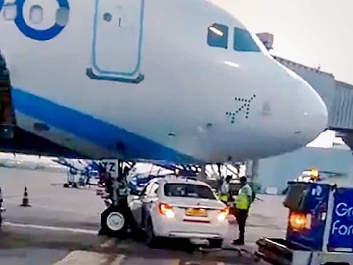 Kolkata Airport Indigo plane landed safely at Kolkata airport after smoke warning Kolkata: विमान में धुएं की चेतावनी के बाद इंडिगो विमान कोलकाता हवाई अड्डे पर सुरक्षित उतरा, जांच के आदेश