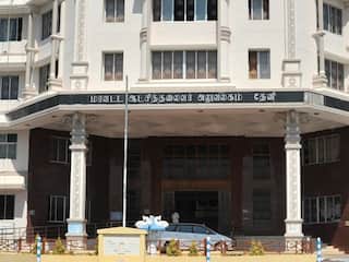வேலை வாய்ப்பற்ற 1,692 பேருக்கு ரூ.1¼ கோடி உதவித்தொகை -  தேனி ஆட்சியர் அறிவிப்பு
