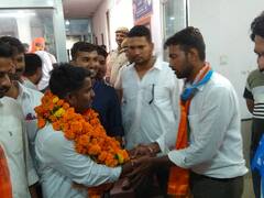 Udaipur News: उदयपुर में छात्रसंघ चुनाव में बिना रैली के छात्रों ने भरा नमांकन, शक्ति प्रदर्शन को लेकर पुलिस सख्त